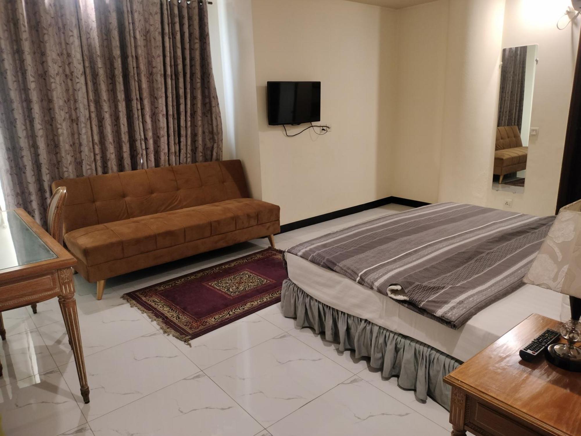 Panoramic Hotel ラホール エクステリア 写真